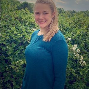 Old navy long sleeve blue shirt